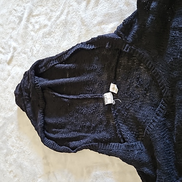 Roxy- Loose Fit, sheer sweater with oversized hood, black, small - Picture 2 of 3